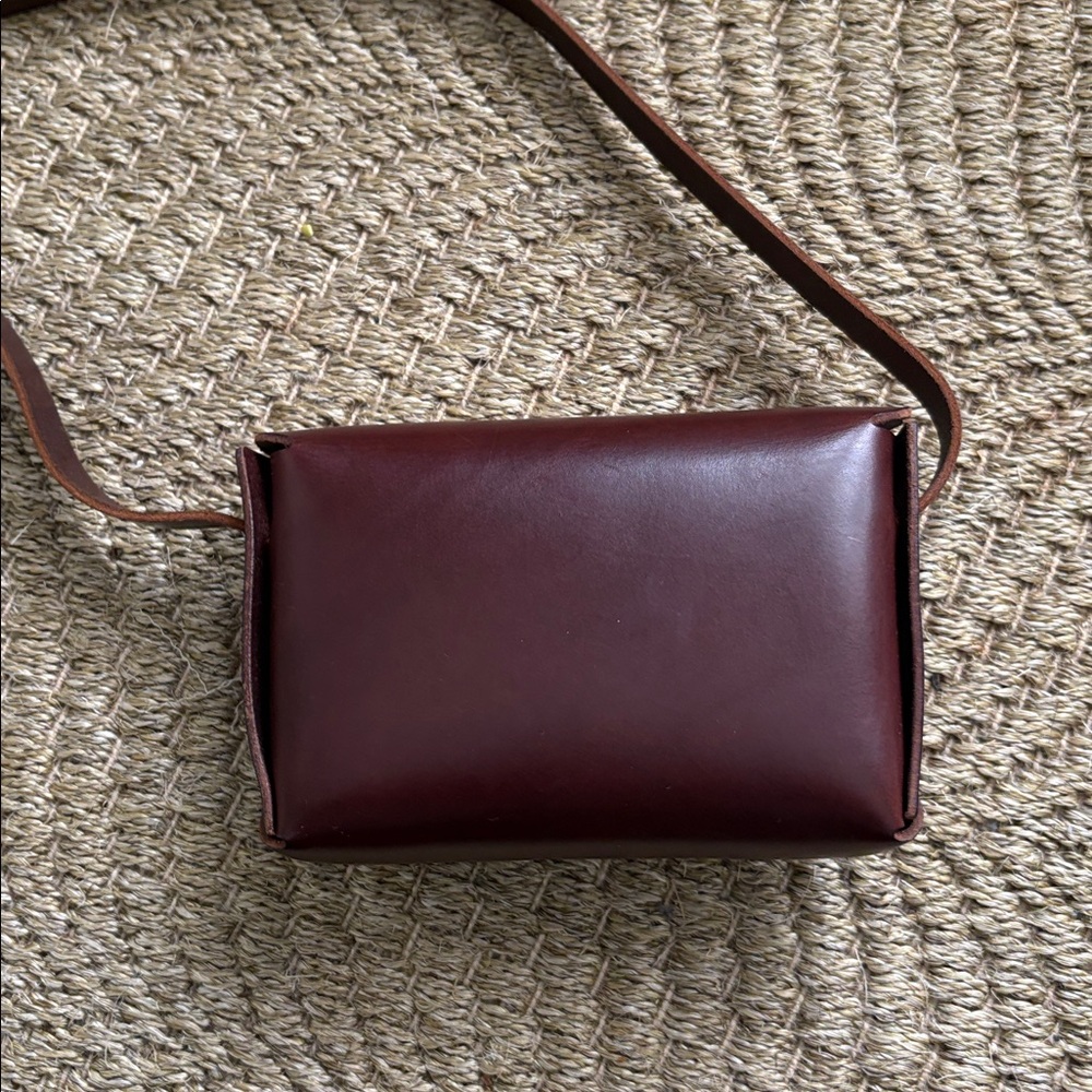 Archipel  Paris small brown leather crossbody bag - Picture 5 of 7